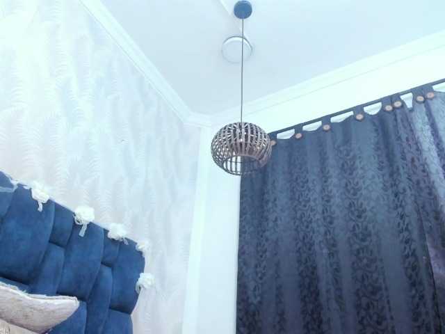 Melody-Megann live cam on BongaCams