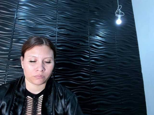 Melody-Megann live webcam show