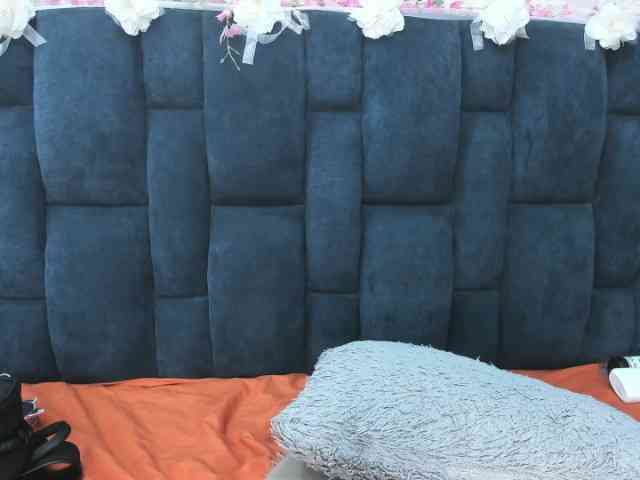 Melody-Megann webcam