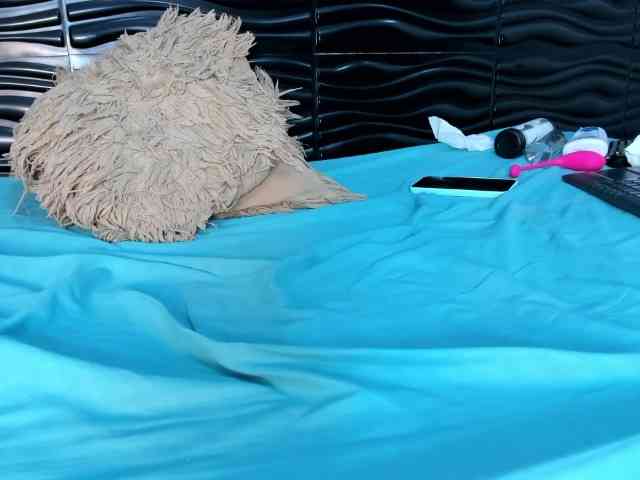 Melody-Megann webcam