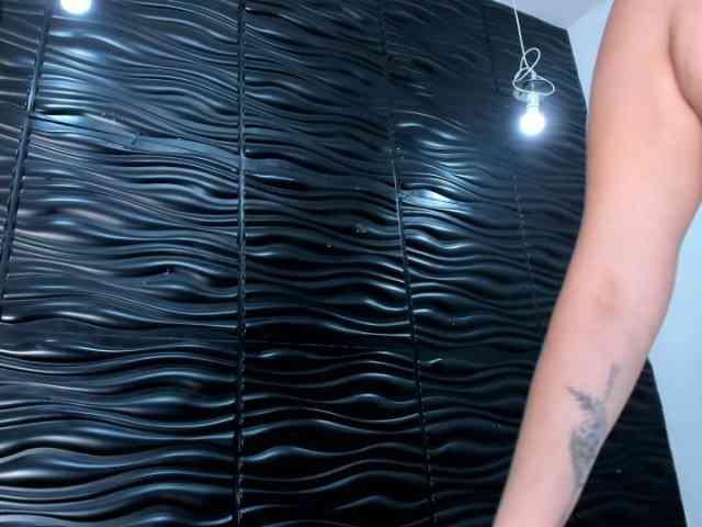 Melody-Megann webcam