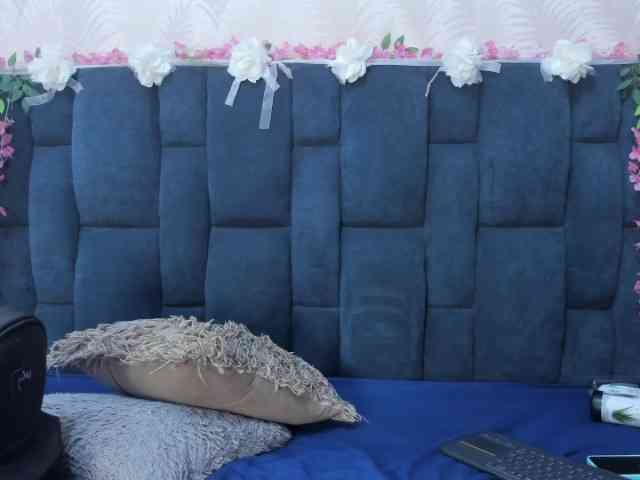 melody-megann's live room