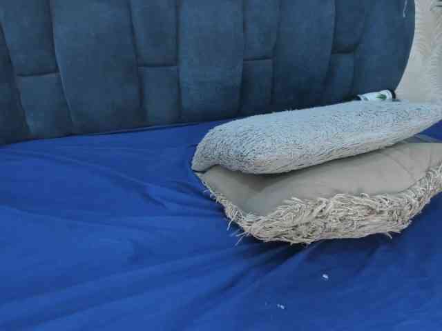 Melody-Megann webcam