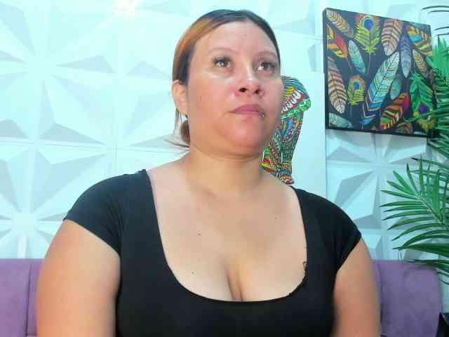 Melody-Megann webcam