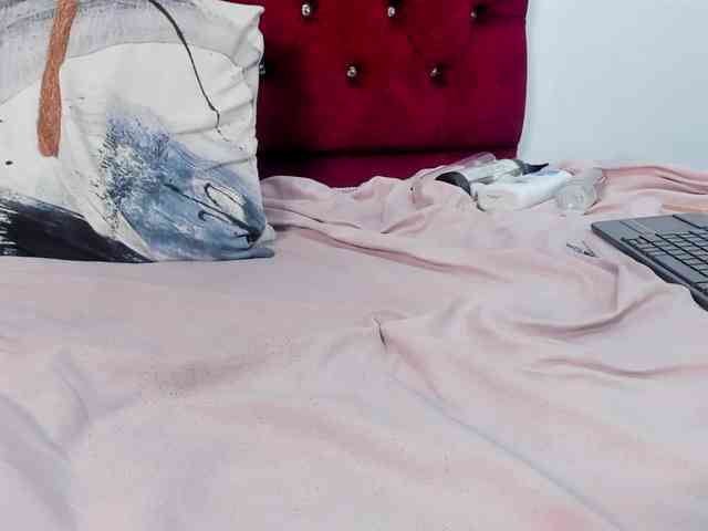 Melody-Megann webcam