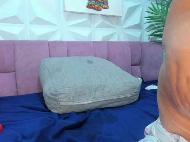 Melody-Megann webcam