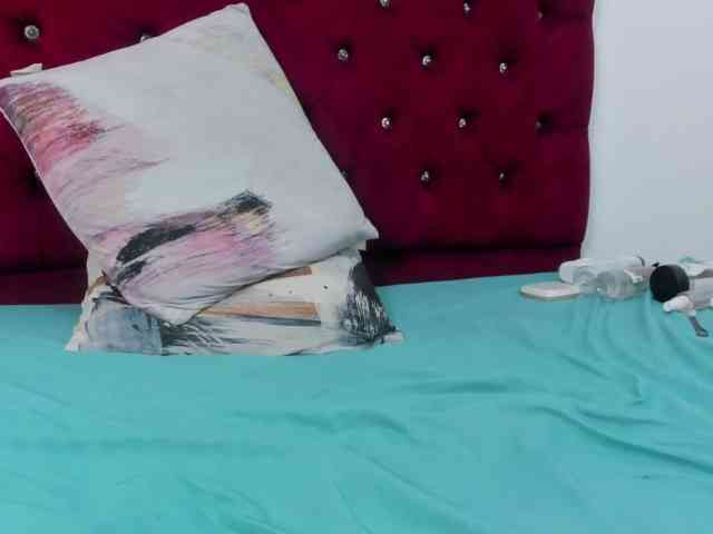Melody-Megann webcam