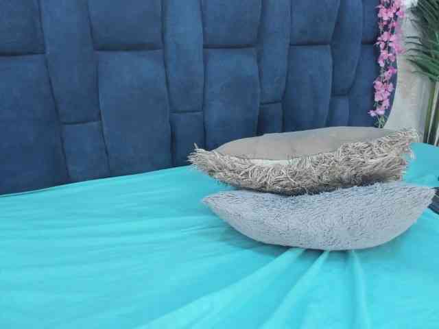 Melody-Megann webcam
