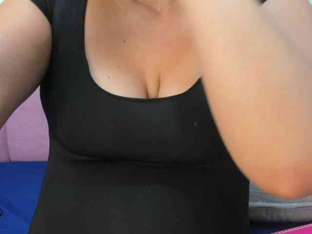 Melody-Megann webcam