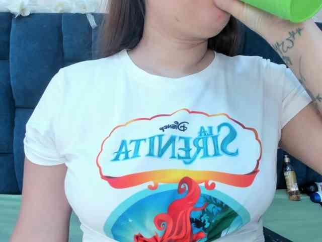 Melody-Megann webcam