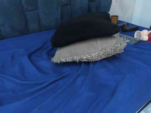 Melody-Megann webcam