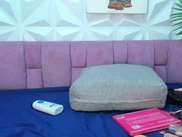 Melody-Megann webcam