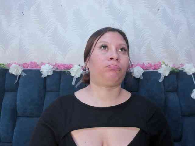 Melody-Megann webcam