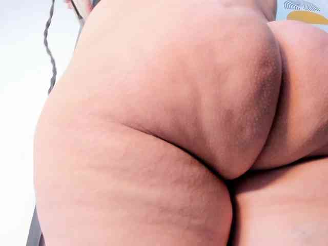 Melody-Megann webcam