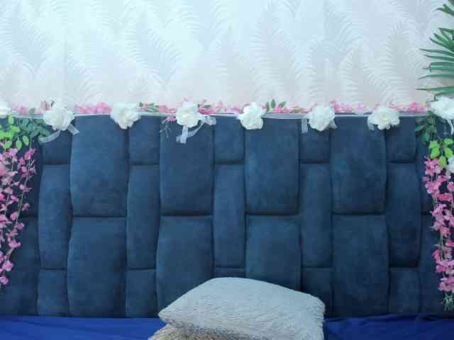 Melody-Megann webcam