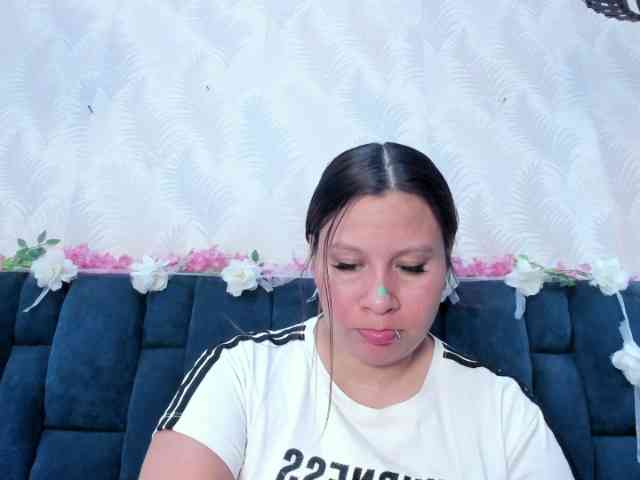 Melody-Megann webcam