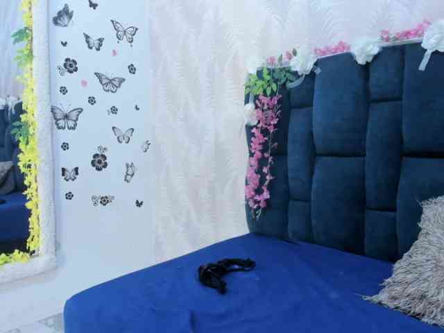 Melody-Megann webcam