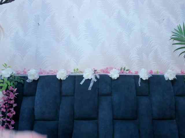 Melody-Megann webcam