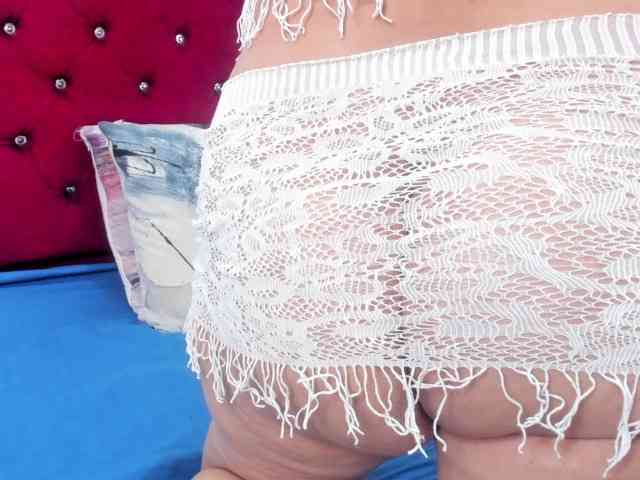 Melody-Megann webcam