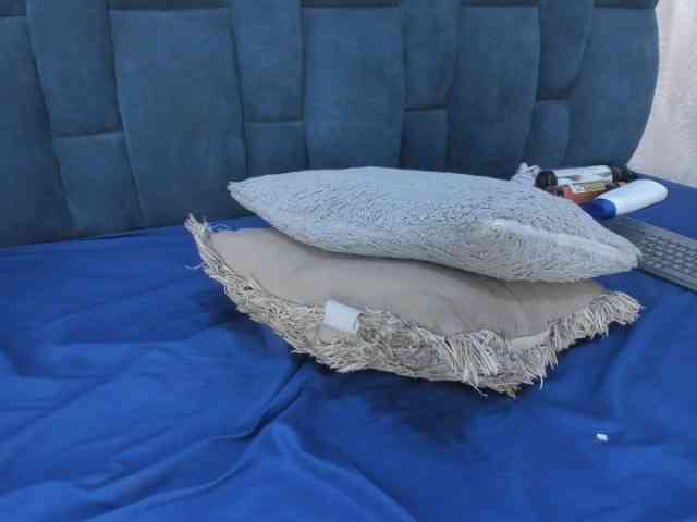 Melody-Megann webcam