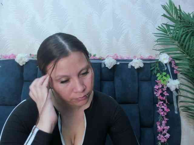 Melody-Megann webcam