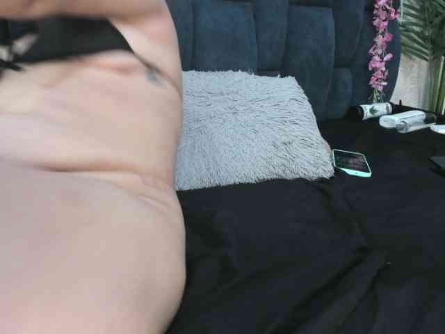 Melody-Megann webcam