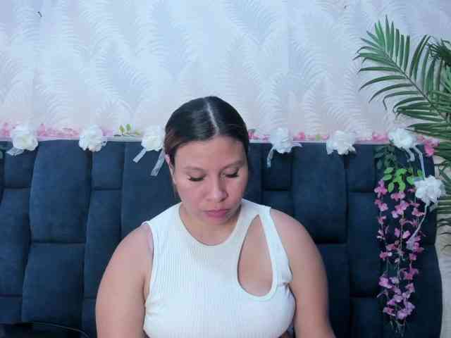 Melody-Megann webcam