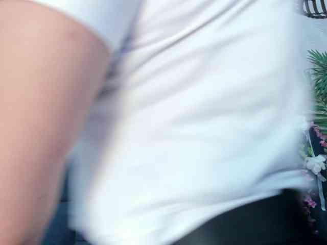 Melody-Megann webcam