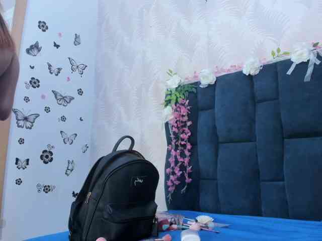 Melody-Megann webcam