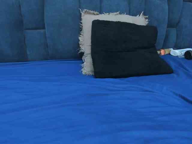 Melody-Megann webcam