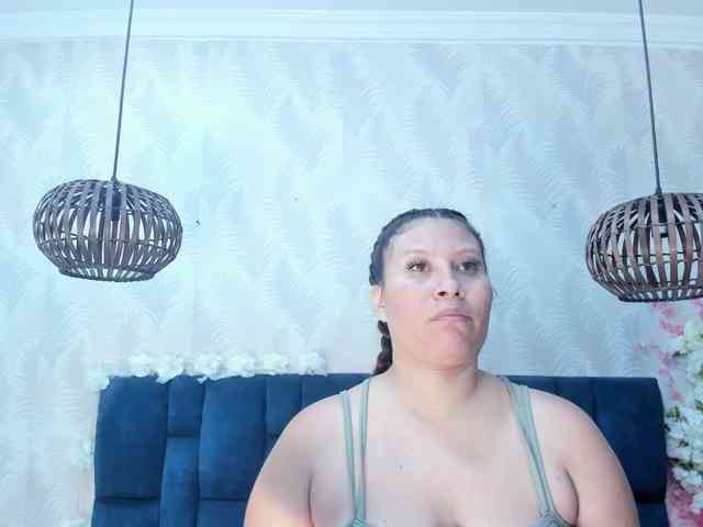 Melody-Megann webcam