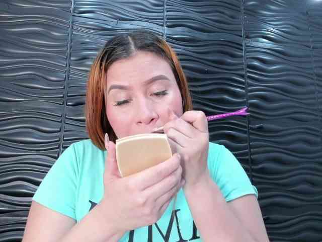 Melody-Megann webcam