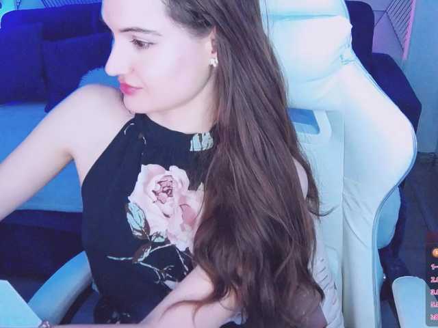AmbraEnms live cam on BongaCams