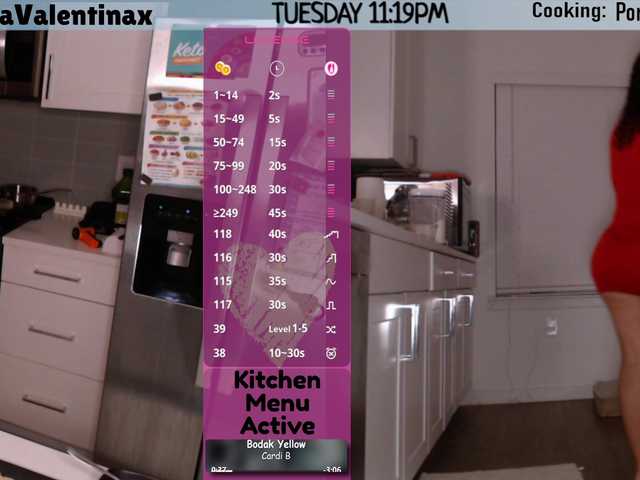 MilaValentina live cam