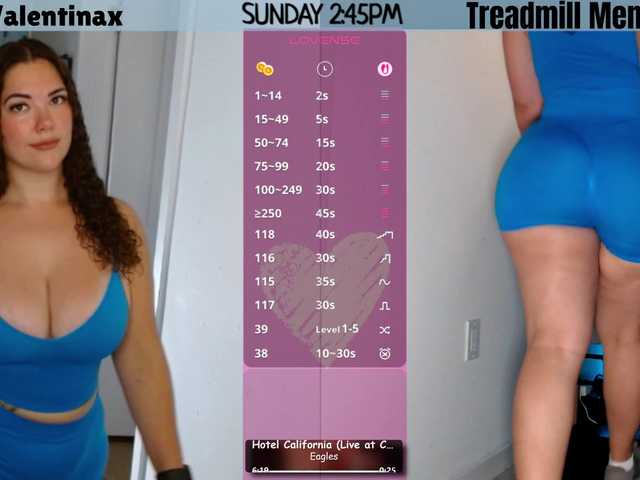 Chat with MilaValentina live cam