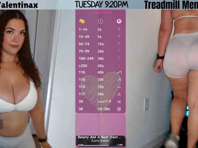 Model: MilaValentina