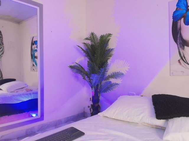 Pammela-smith live cam on BongaCams