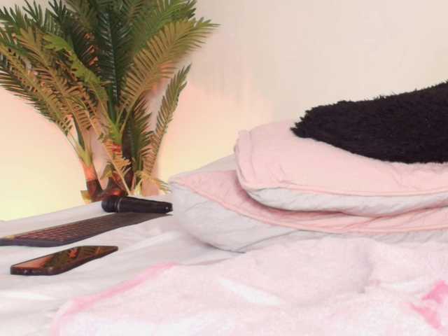 Pammela-smith live cam on BongaCams