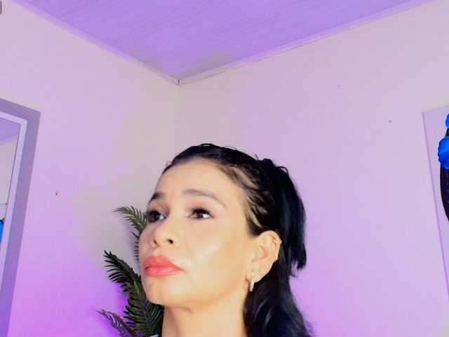 Pammela-smith live cam on BongaCams