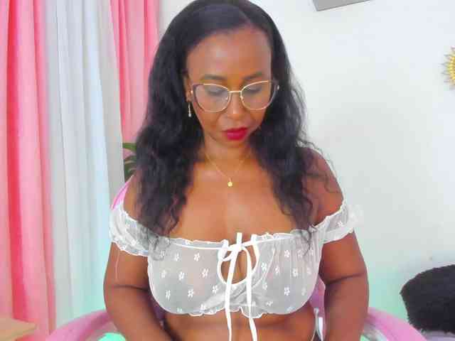 AlexaJhonson10 webcam