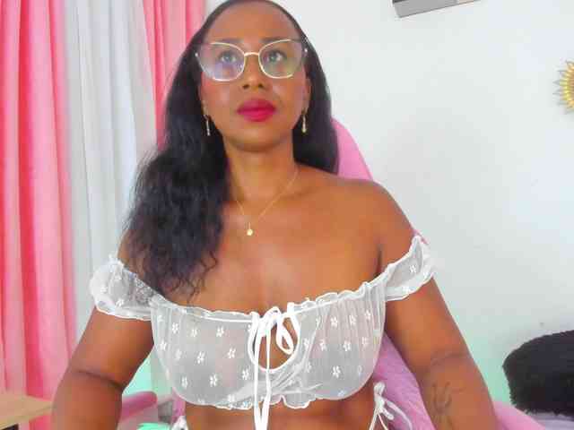 AlexaJhonson10 webcam