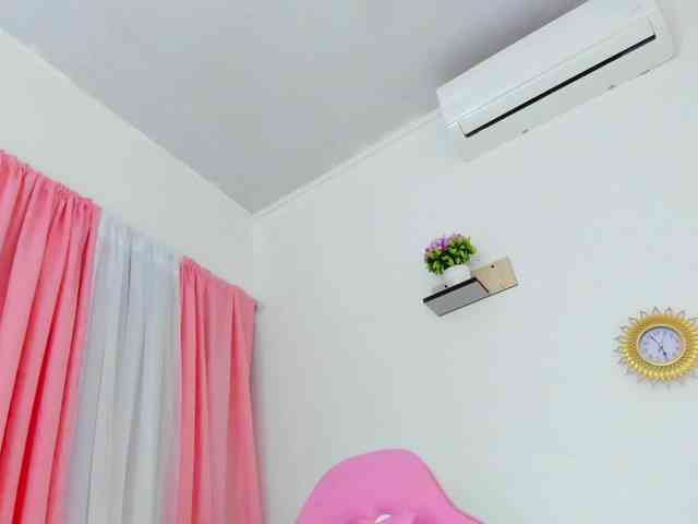 AlexaJhonson10 webcam