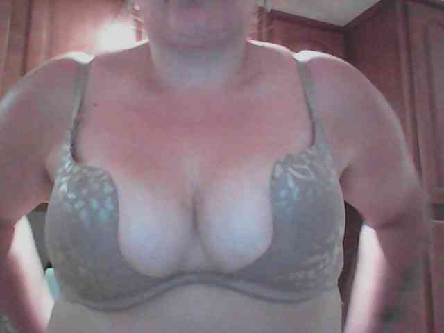 WildFantasyCouple69 webcam