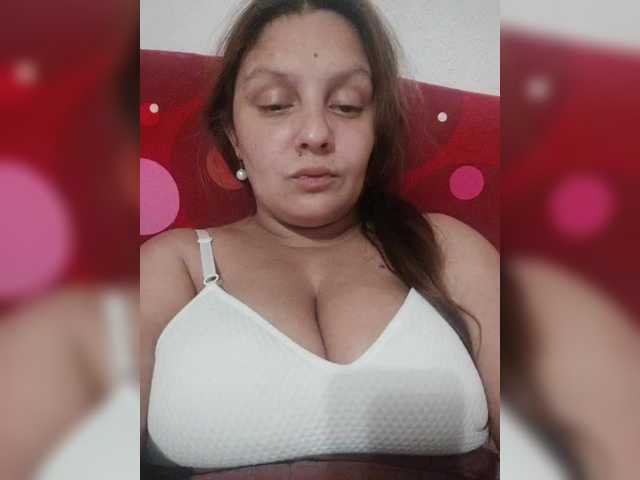 ZekinderW live cam on BongaCams