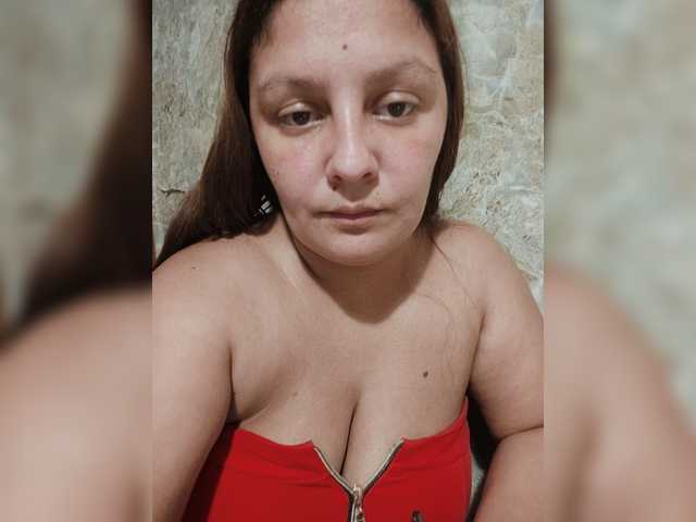 ZekinderW live webcam show