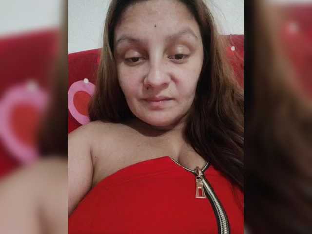 ZekinderW live webcam show