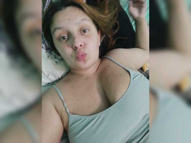 Sex chat gratuit in direct cu ZekinderW pe BongaCams