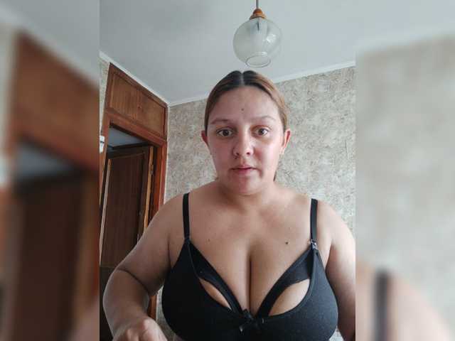 ZekinderW live cam on BongaCams