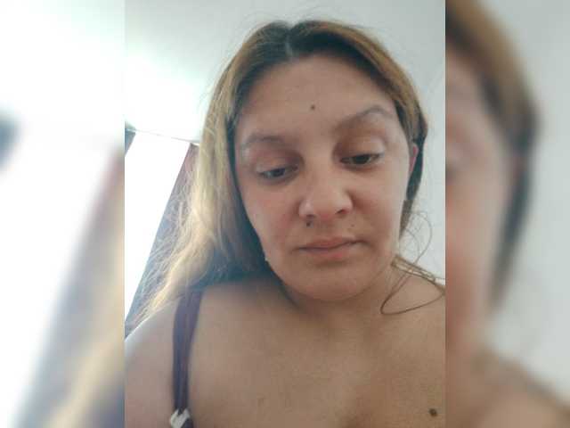 Sex chat gratuit in direct cu ZekinderW pe BongaCams