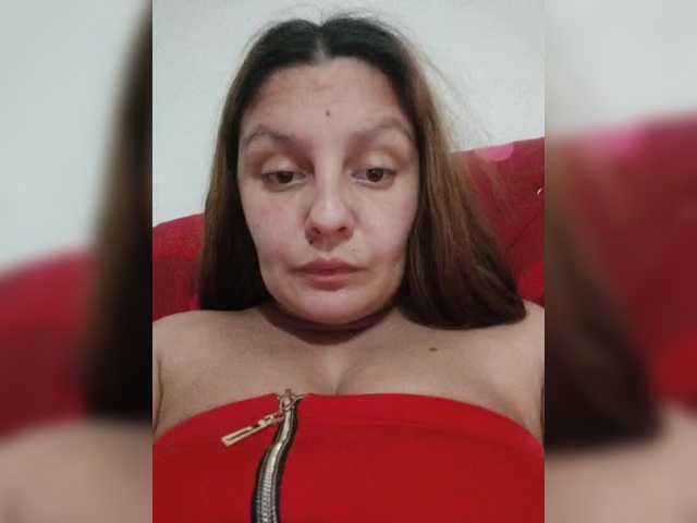 ZekinderW live webcam show